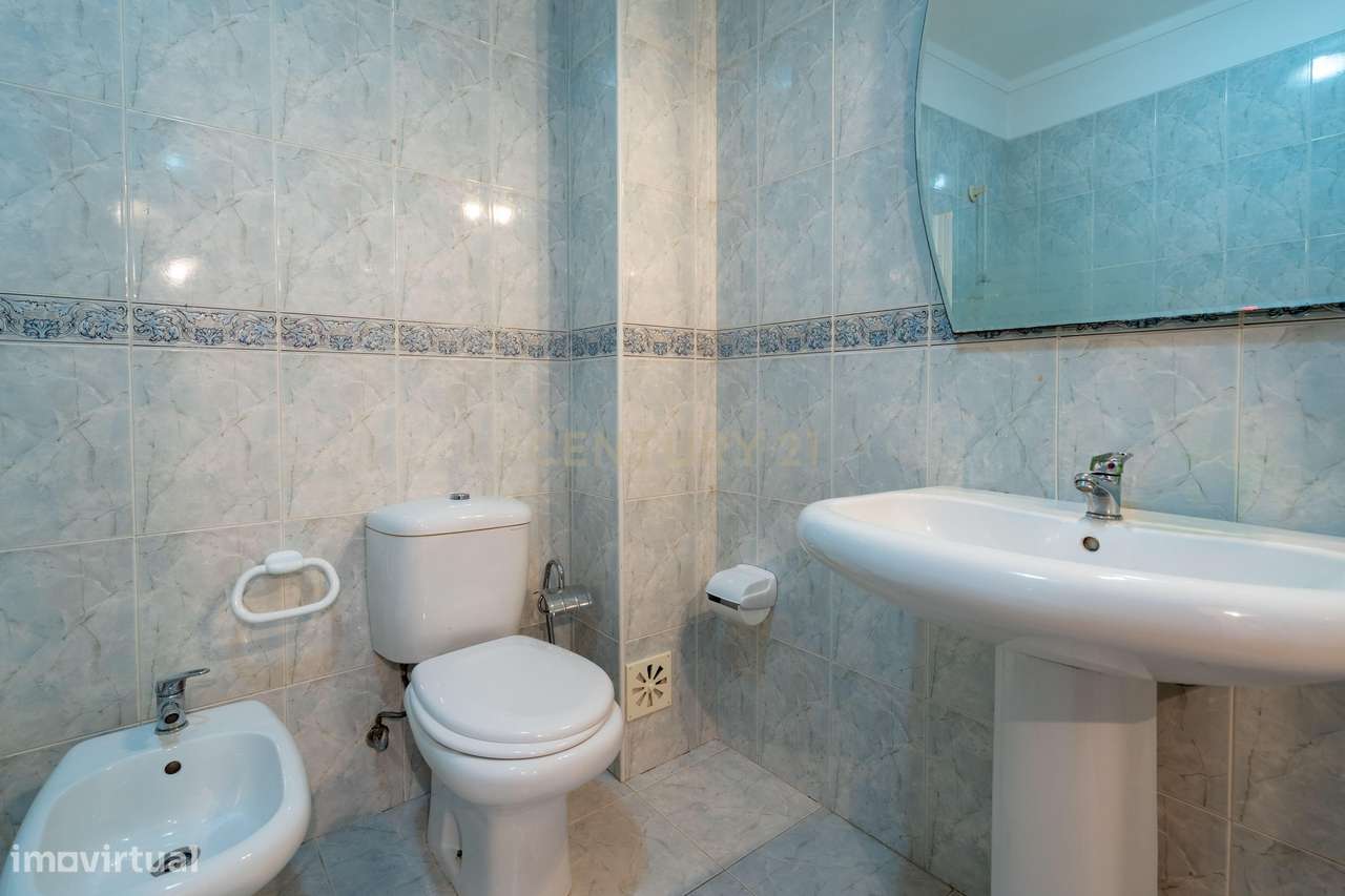 Moderno T1 em Lousã, quase novo e pronto a habitar-30