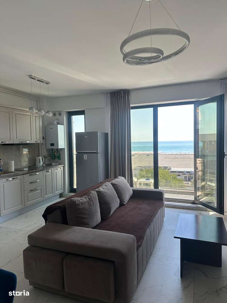 De închiriat 3 camere, vedere la mare Mamaia zona Barrels 800eur - Imagine principală: 2/8