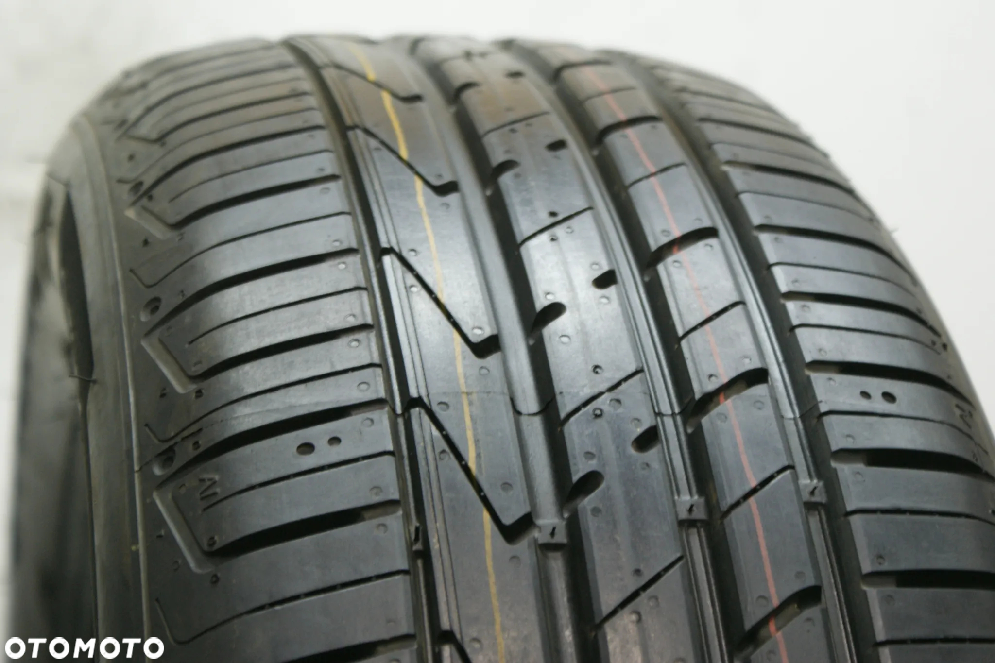 letnie 215/65R17 HANKOOK VENTUS S1 EVO2 SUV , 7,5mm - 3