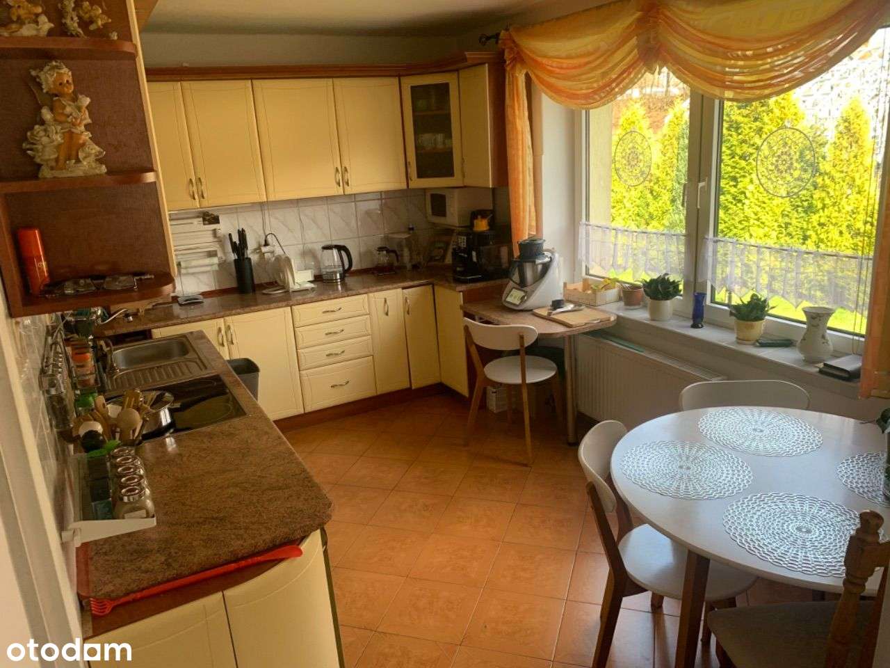 Stylowy dom z potencjałem w sercu Ustronia-10