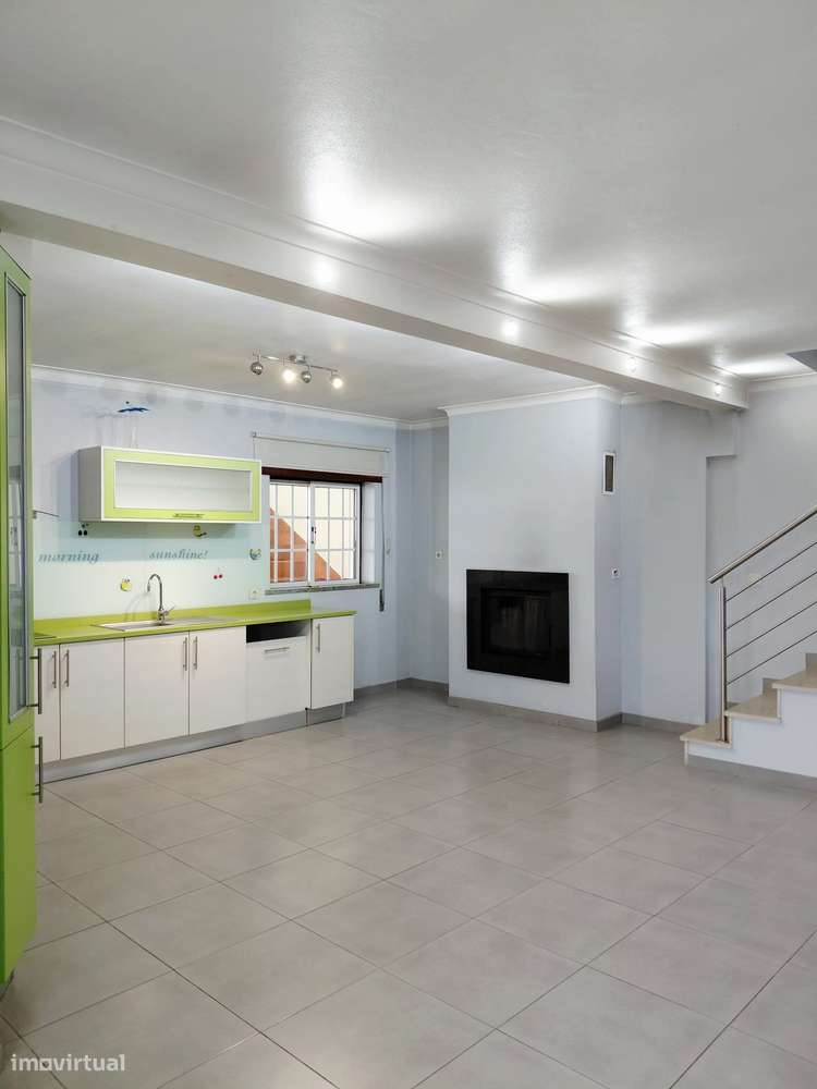 Moradia T3+1 Teomil Lageosa do Dão - Grande imagem: 4/18