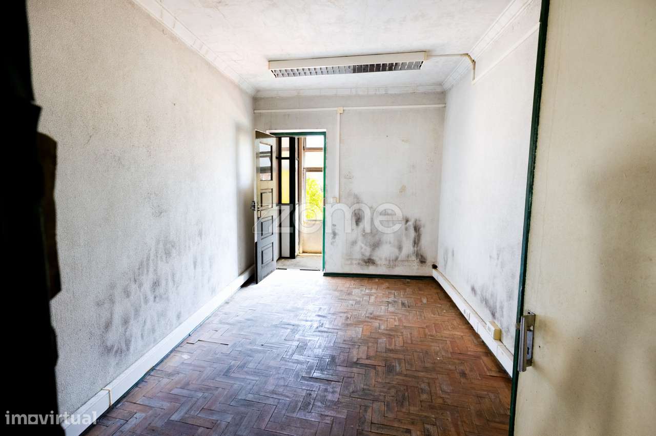 Prédio 4 Pisos |Loja|Garagens| Centro Arganil | Investimento-19