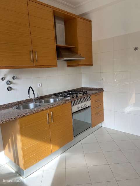 T3 com excelentes áreas bem localizado. - Grande imagem: 2/18