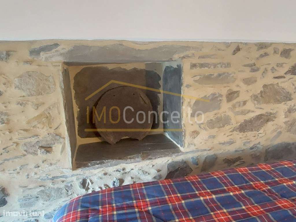 Alojamento local|| Moradia T3|| 2 pisos|| Castanheira de pera||-17