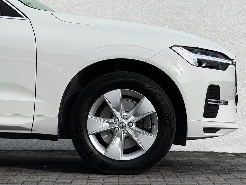 Volvo Xc-60 B4 B Momentum Pro 2.0 Hybryda 197 KM — zdjęcie 4
