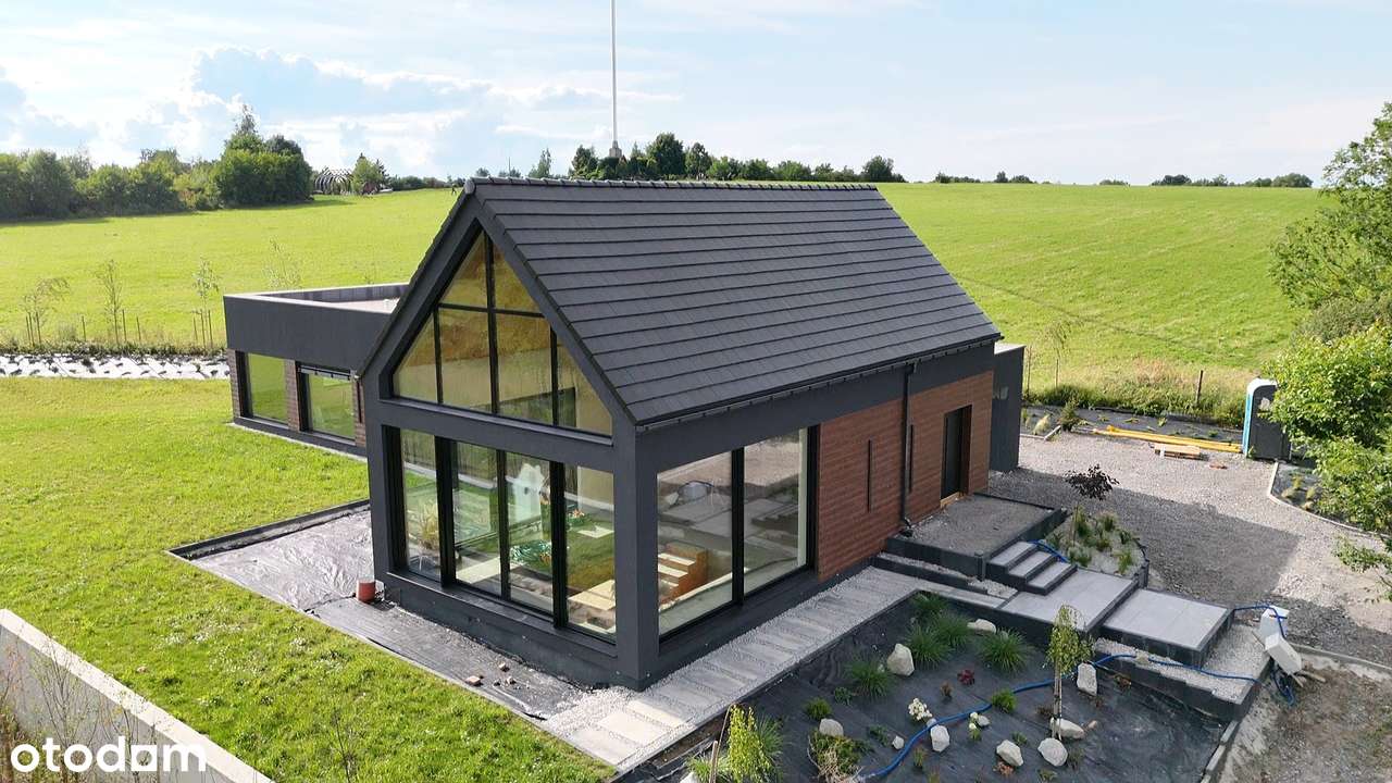 Nowoczesna willa w Bielsku-Białej - widok i lokalizacja za 1 mln $-2