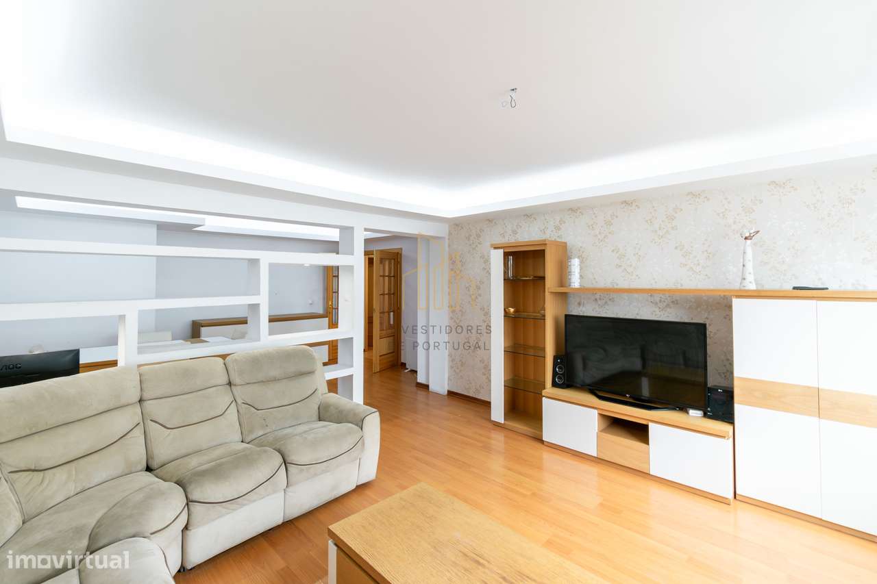 Apartamento T3 com 133 m² | Garagem | Avenida Pedro Nunes – Montijo - Grande imagem: 2/23