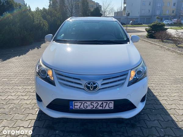 Toyota Avensis Combi 1.6 - 14