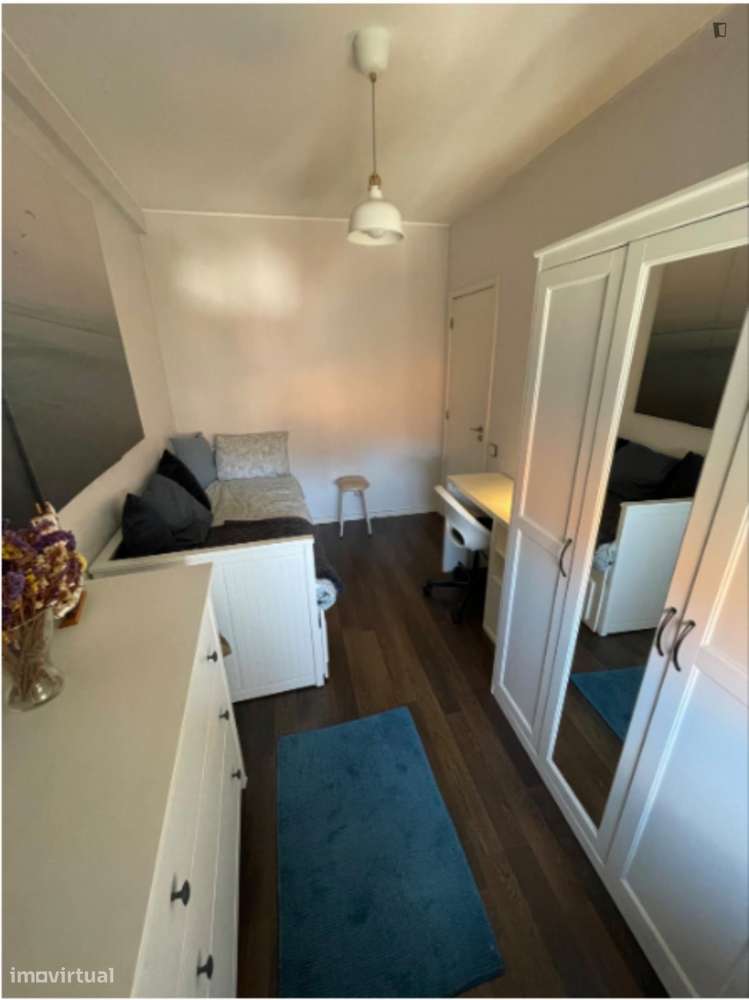 Quarto - localizado em Cedofeita Porto - Grande imagem: 3/9