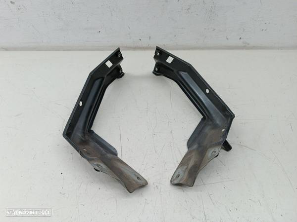 Suporte De Montagem Guarda Lamas Seat Leon (1P1) - 2