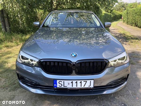 BMW Seria 5 525d Sport Line - 1