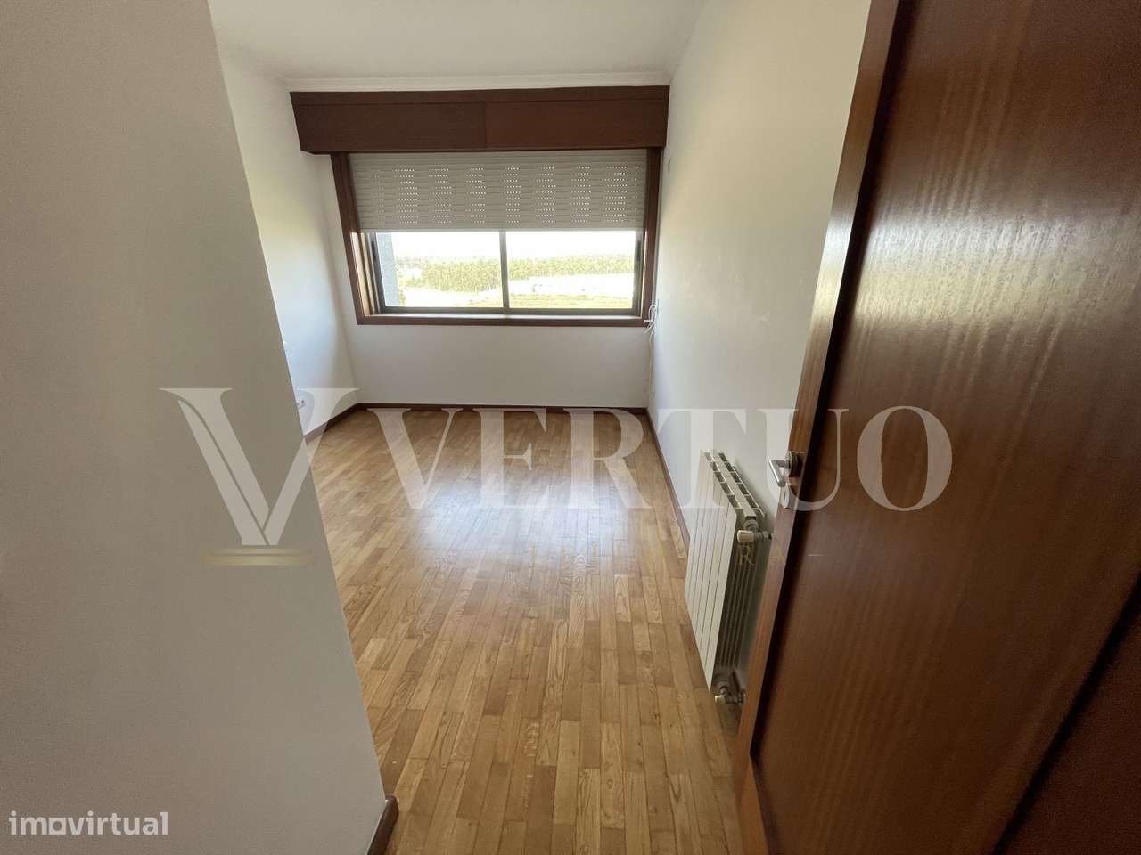 T4 em Moreira da Maia | 159 m² | 2 Garagens | Venda Judicial-27