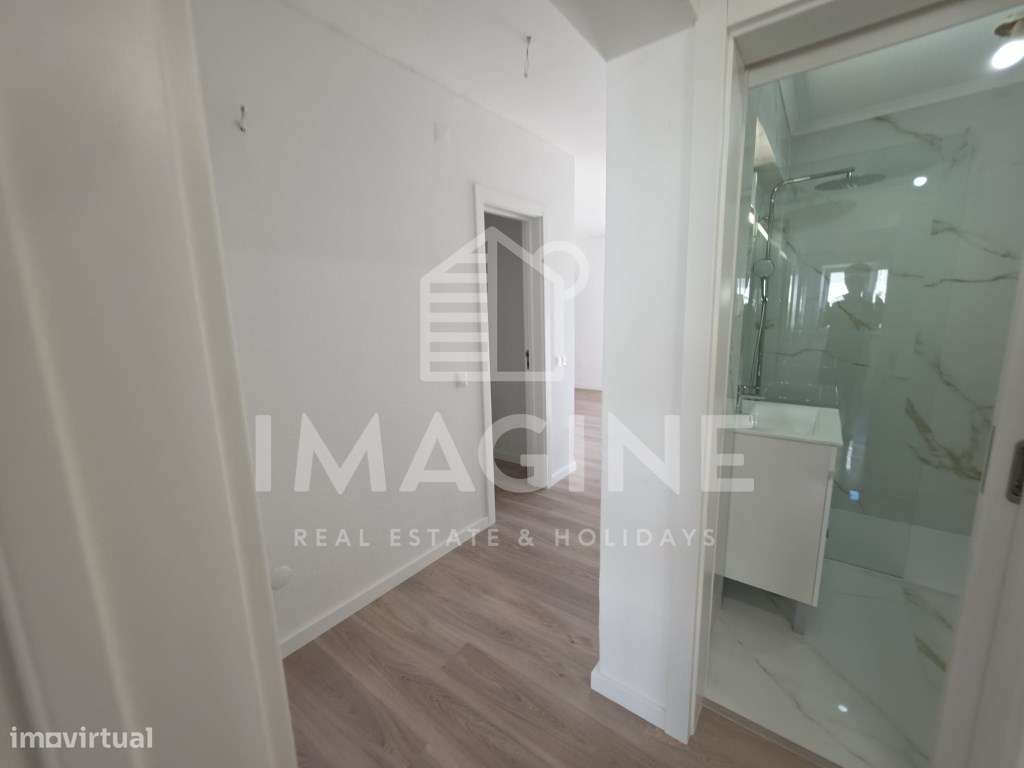 Apartamento T2 Remodelado e equipado em Setúbal-9