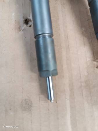 Injector Renault / Nissan  3.0D ( 0445110284 ) - NOVO e ORIGINAL - 2