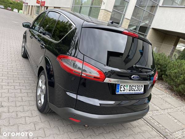 Ford S-Max - 10