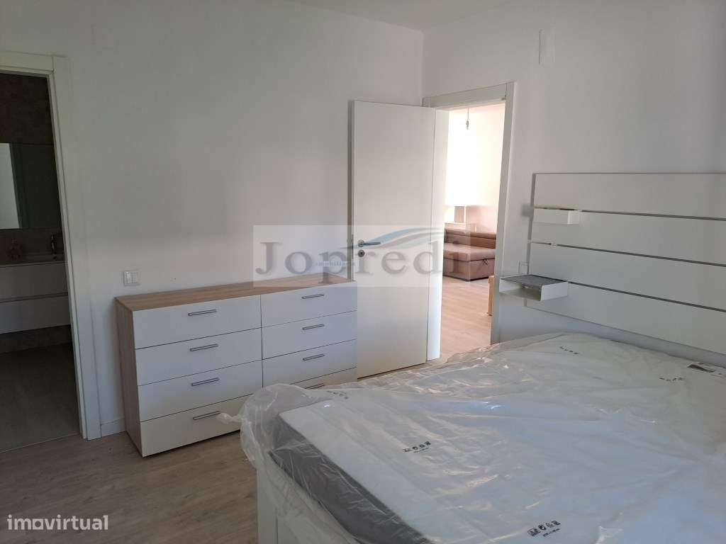 Moradia T4 na Aroeira-15