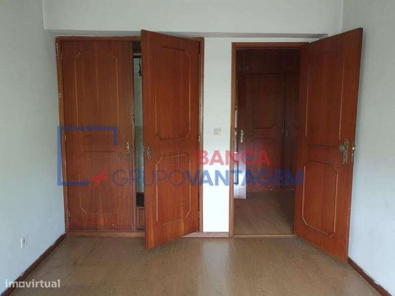 Apartamento T3 102 m2, situado em Santa Marinha - Grande imagem: 4/8