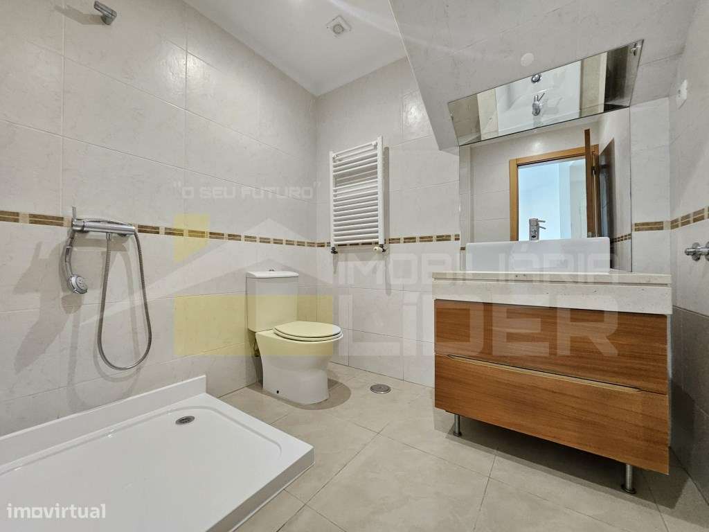 Moradia geminada T3 com piscina, terraço e garagem na Silveira, Tor...-23