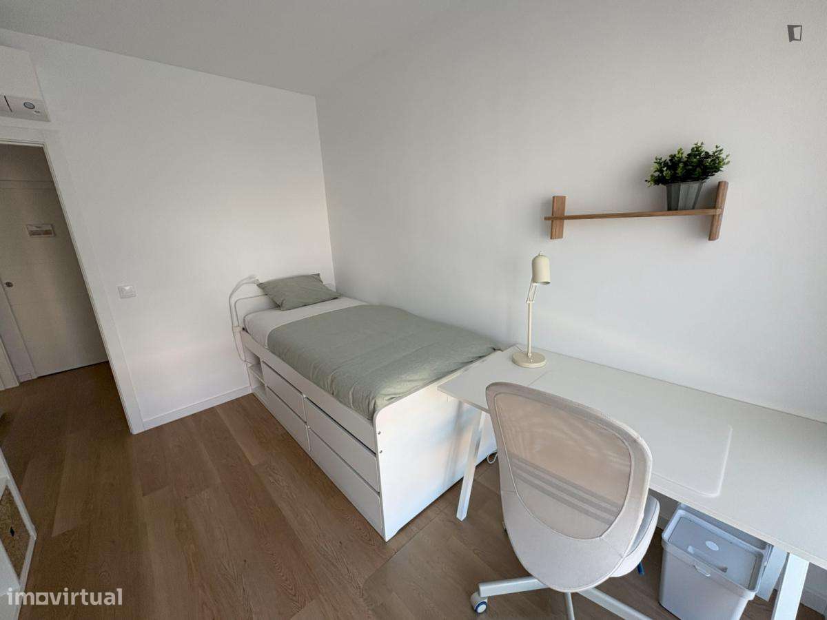 Quarto - localizado em Amadora Lisbon - Grande imagem: 5/10