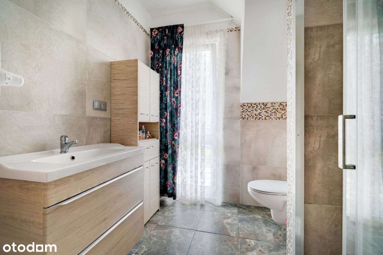 Przestronny dom z ogrodem i garażem!-18