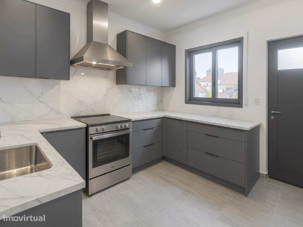 Apartamento T3 para Venda, no Coração do centro da cidade de Ovar!-0