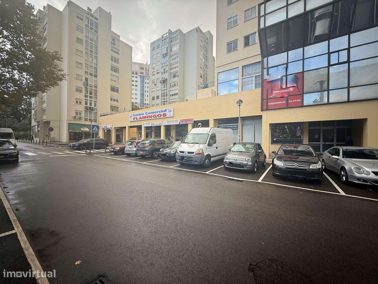 Loja totalmente equipada  – Santo António dos Cavaleiros-3