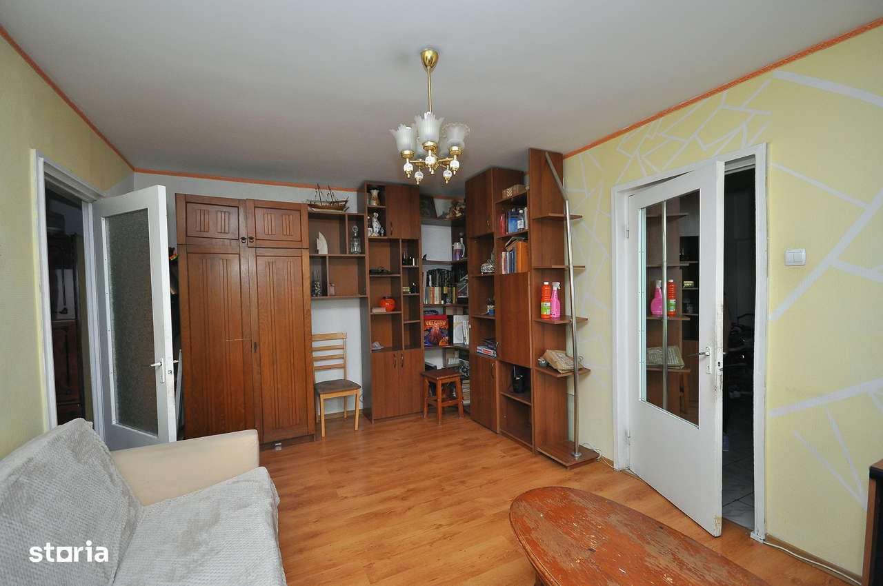 Rahova Margeanului apartament 4 camere cu centrala bloc izolat termic - Imagine principală: 4/12