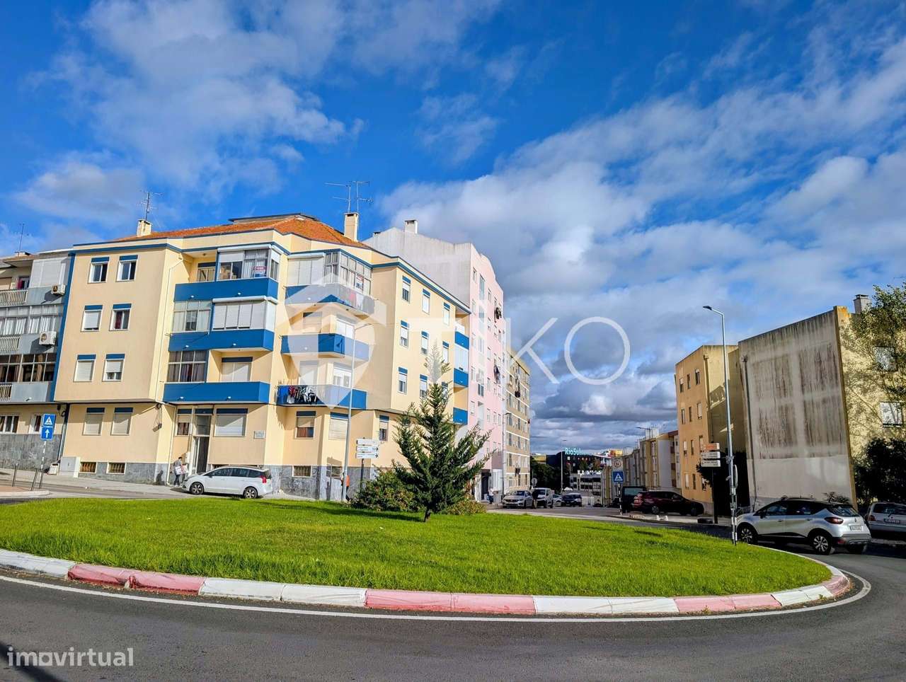 T3 totalmente renovado no Fogueteiro – Amora-17