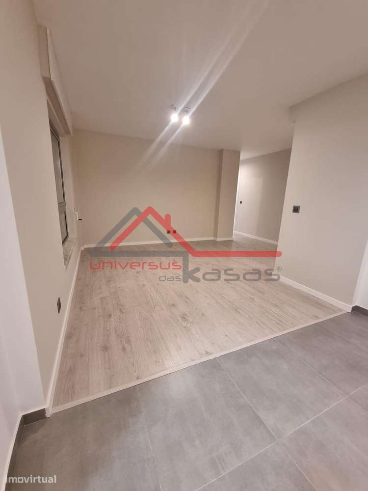 Apartamento T2 Renovado em Setúbal - Grande imagem: 5/18