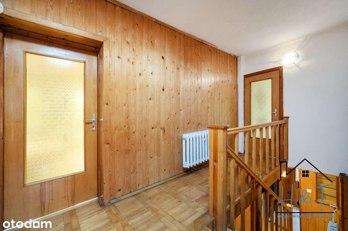 Dom dwurodzinny o funkcjonalnym układzie- Kolumna-13