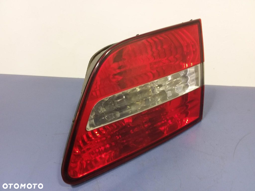 STILO KOMBI LAMPA TYŁ PRAWA W KLAPĘ 51717942 - 3