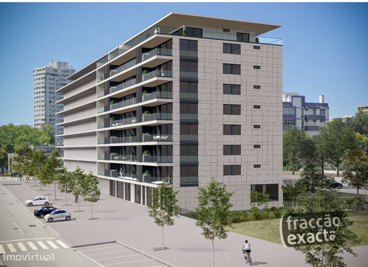 Apartamento T3 Venda em Ramalde,Porto-0