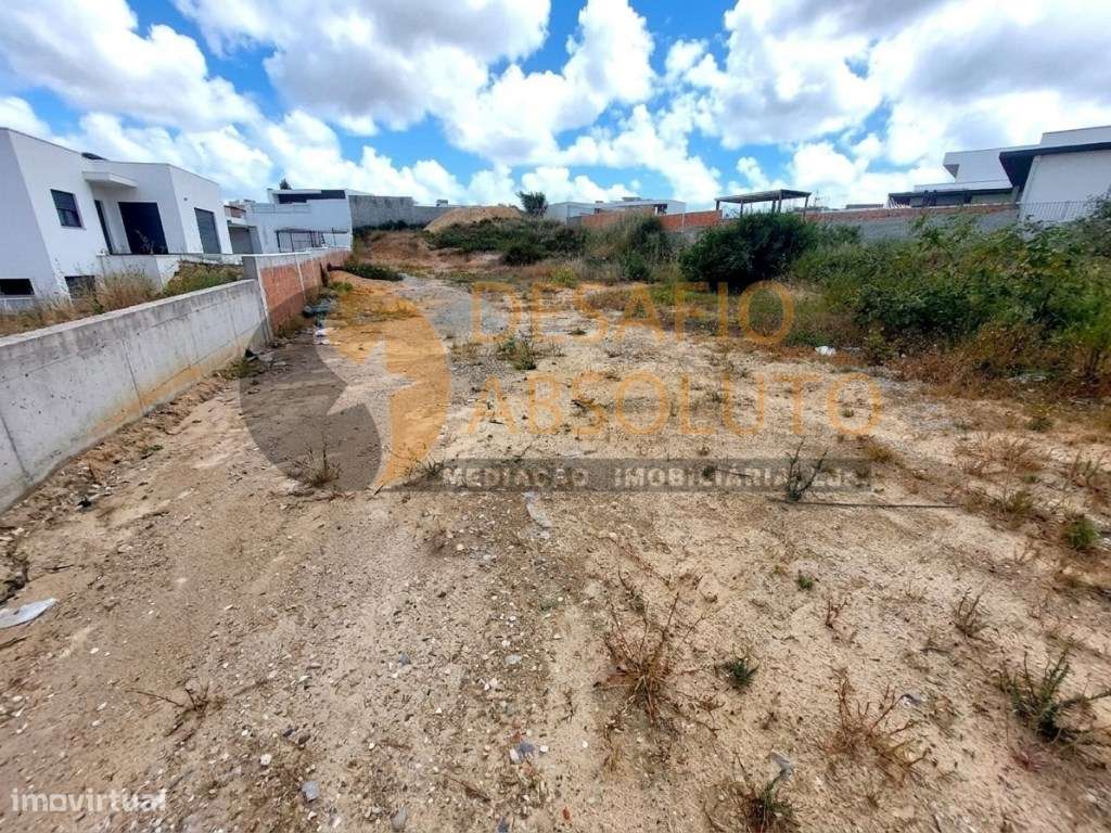 Terreno Urbano 1418m2. Vila Alegre, Fernão Ferro-1