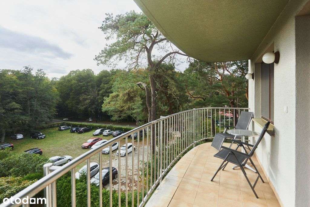 Dwupokojowy apartament w pierwszej linii zabudowy-1