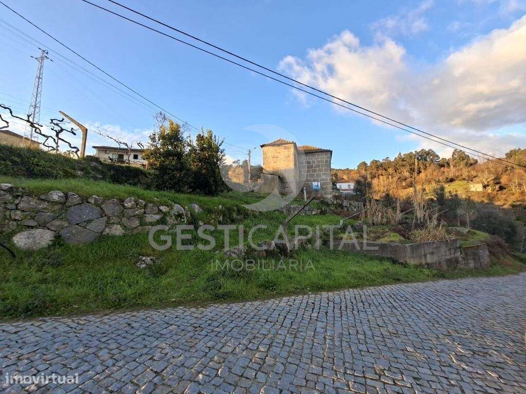 Moradia para reconstrução em São Tomé de Covelas, Baião-29