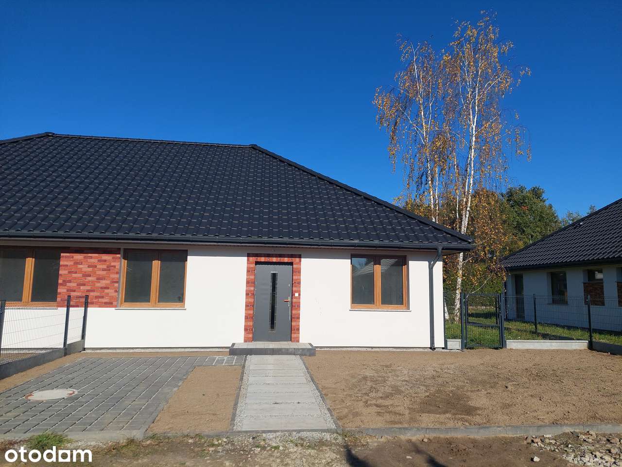 Przestronny dom w spokojnej okolicy, po odbiorach. - Pełny obrazek: 4/10