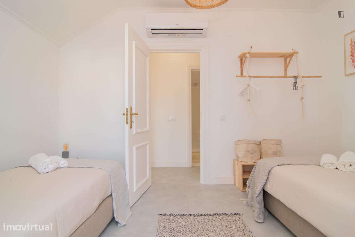 Apartamento com 2 quartos - localizado em Estoril Lisbon - Grande imagem: 5/6