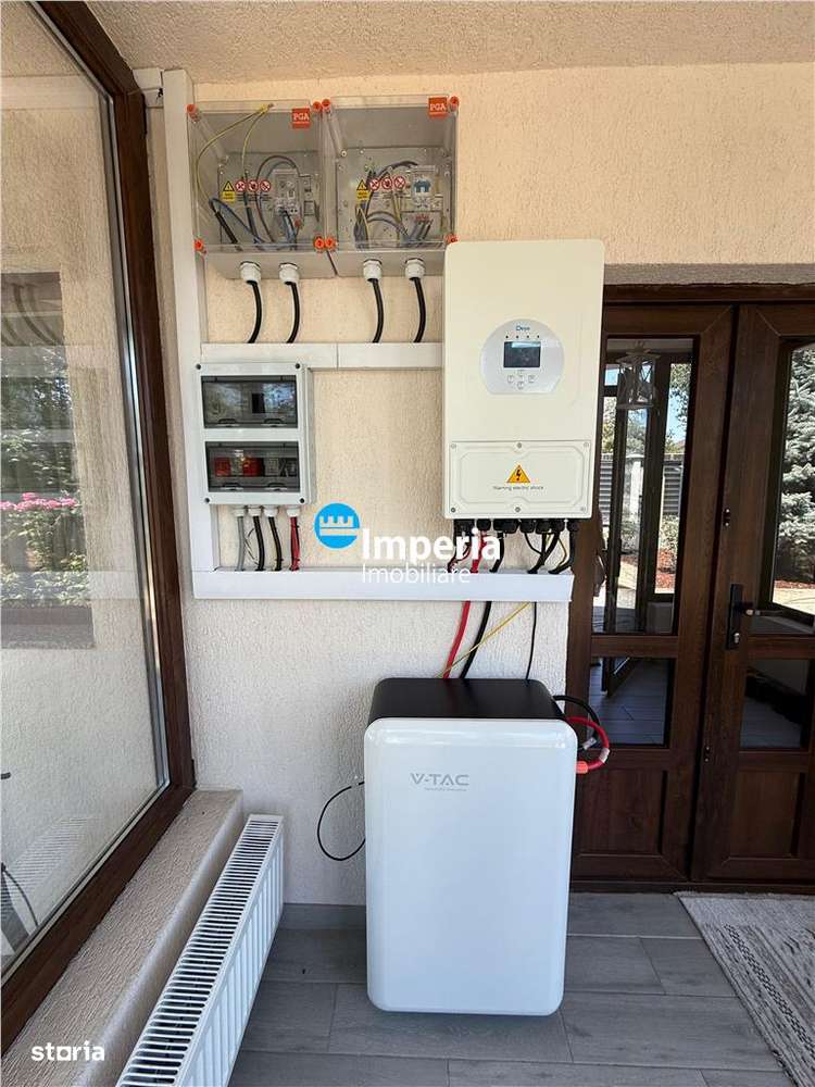 Casa Moderna &#238;n Ciurbesti – 4 Camere, Teren Generos 700 mp, Com M - Imagine principală: 4/16