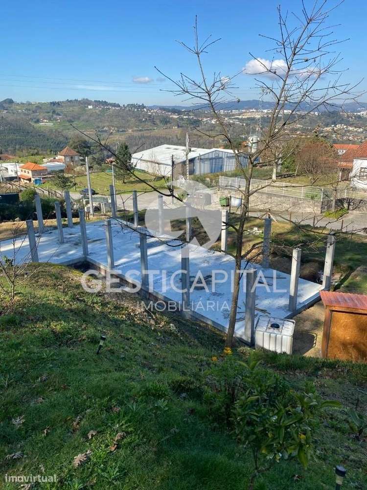 Oportunidade de Investimento: Moradia já com  Estrutura em Soalhães – - Grande imagem: 2/44