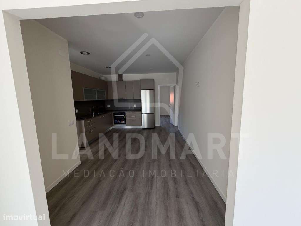 Apartamento T3, centro de Turquel-11