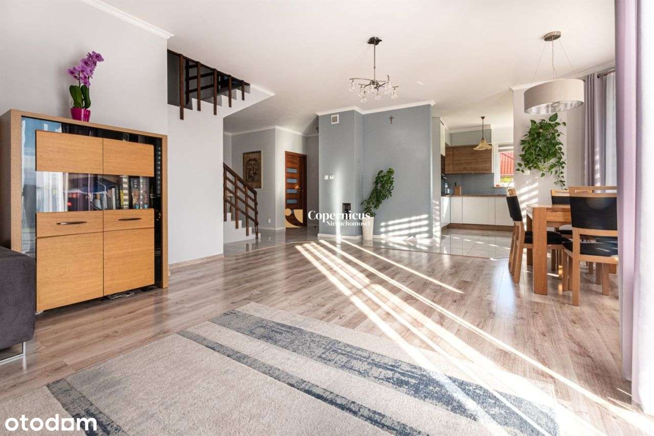 Komfortowy dom 148m2 z garażem i zadbaną działką-9