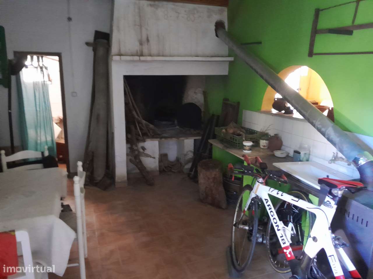 Moradia T3 C/ 10.000M2 Terreno C/ Furo-7