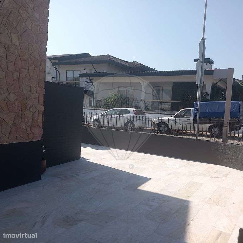 Moradia T5 para arrendamento - Grande imagem: 4/21