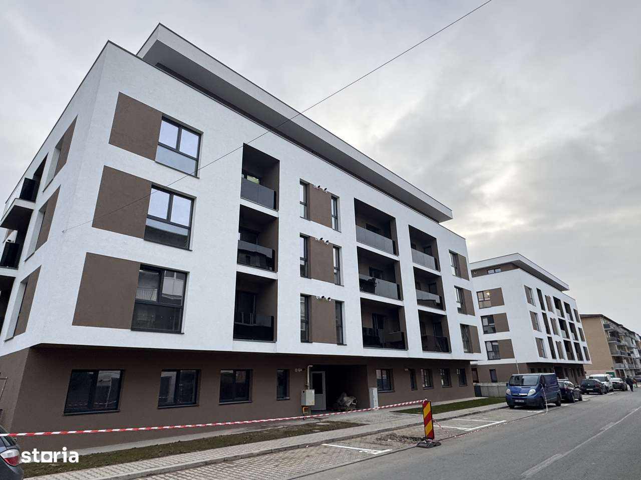 Apartament 2 camere, finisat, Imobil nou, strada Eroilor-8