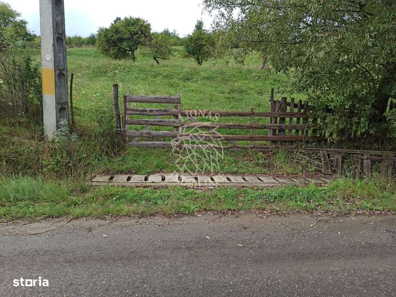 Teren intravilan 12600 mp-utilitati-ideal case, investitie-Livezile - Imagine principală: 4/6