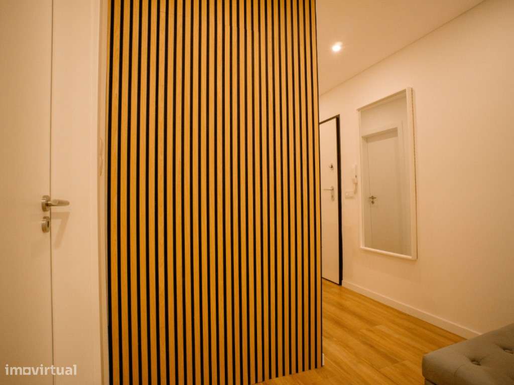 Apartamento T2 totalmente remodelado Baixa da Banheira-9