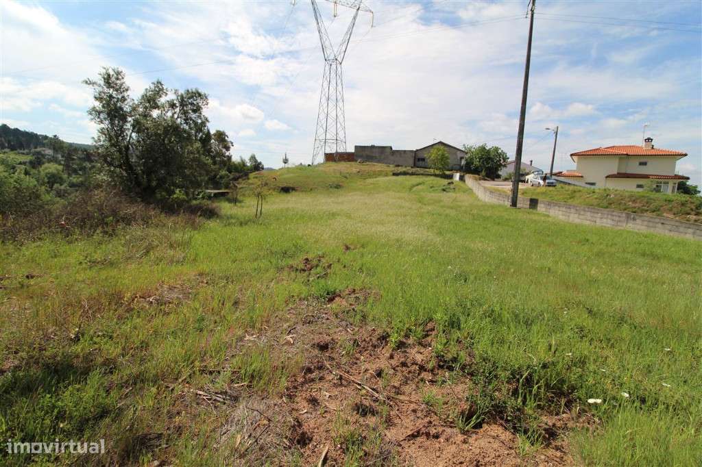 Terreno plano para construção em zona residencial de Brasfemes - Coimb - Grande imagem: 3/9