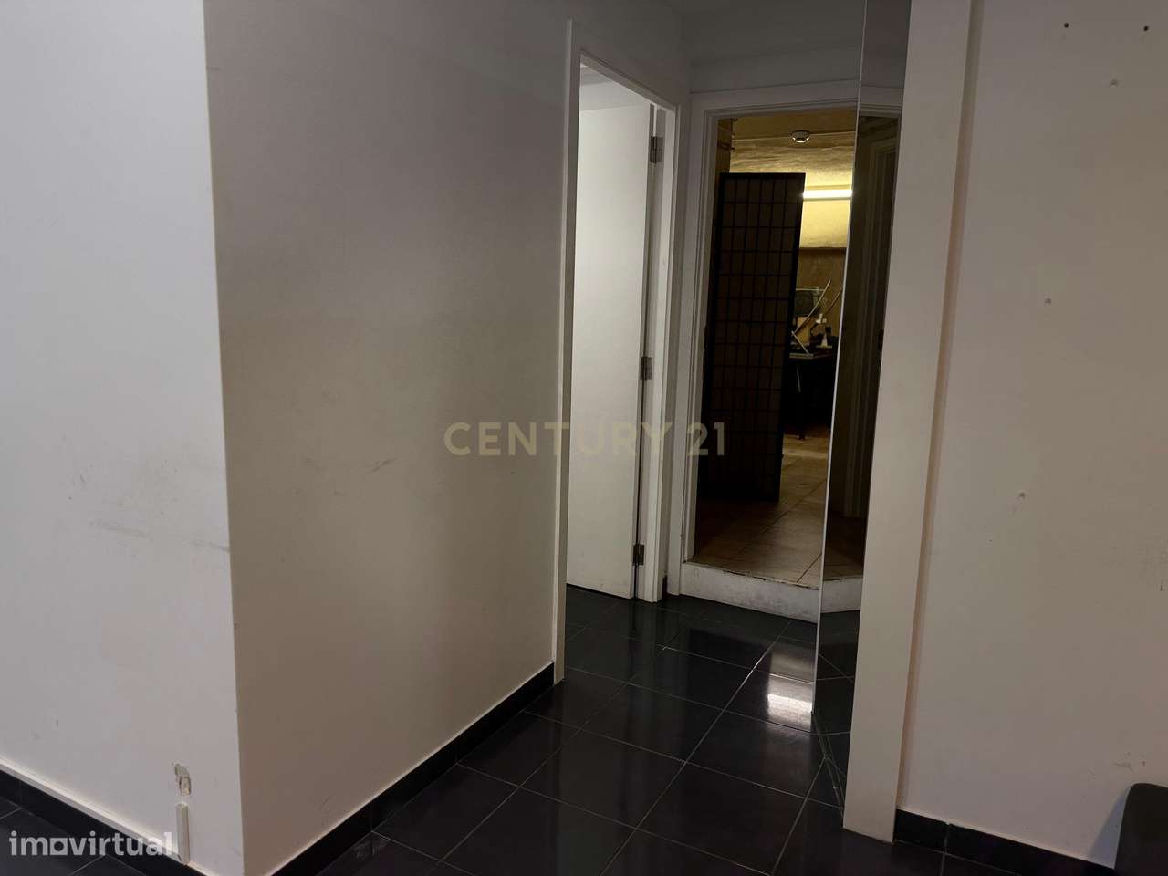 Espaço Comercial em Coimbra - Oportunidade Única no Centro-7