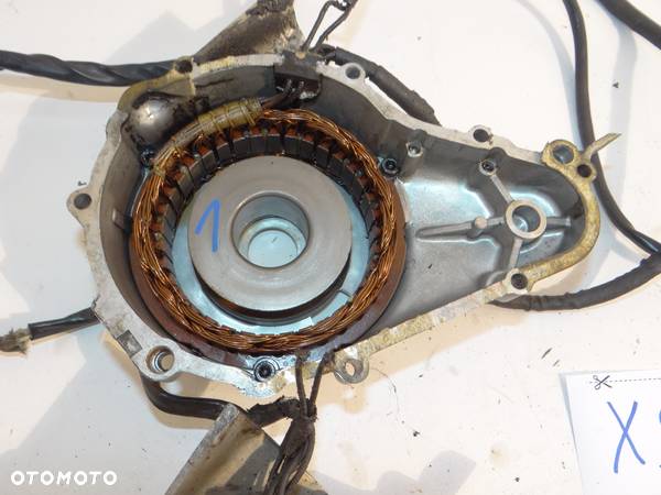 Yamaha XS 360 400 2A2 uzwojenie alternatora koło magnesowe sprzęgiełko rozrusznika rozrusznik cewka zapłonowa prędkościomierz stacyjka Y1260 - 5