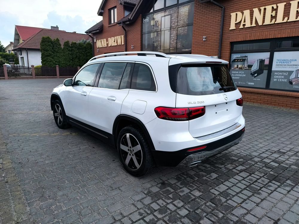 Mercedes-Benz GLB 2021
